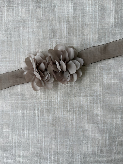 Choker Camelia